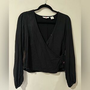 3/$15 Levi's Casual Black Wrap Blouse